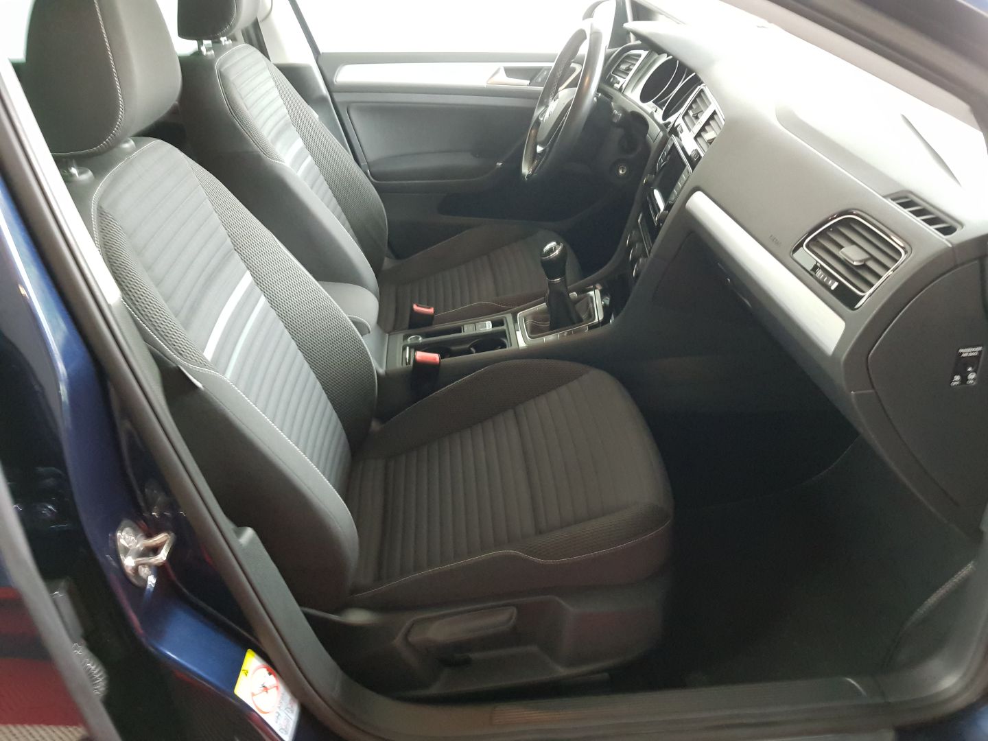 VW GOLF 7 R LINE TSI 122