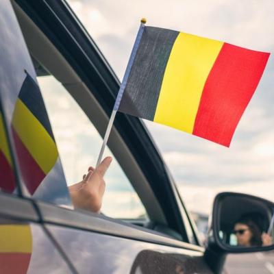 Voiture drapeau belgique